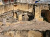 [Cliquez pour agrandir : 149 Kio] Jaipur - Le temple Shiromani : le puits.