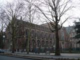 [Cliquez pour agrandir : 153 Kio] Lille - L'Université catholique : le bâtiment principal : vue générale.