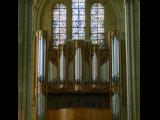 [Cliquez pour agrandir : 104 Kio] Noyon - La cathédrale : l'orgue.