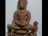 [Cliquez pour agrandir : 99 Kio] Delhi - Le musée national : statue du Jaïnisme (10è s.).