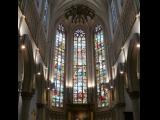 [Cliquez pour agrandir : 109 Kio] Tourcoing - L'église Saint-Christophe : le chœur et ses vitraux.