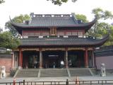 [Cliquez pour agrandir : 107 Kio] Hangzhou - Le temple de Yue Fei : vue générale.