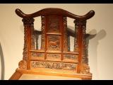 [Cliquez pour agrandir : 80 Kio] Shanghai - Le Shanghai Museum : chaise sculptée.