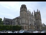 [Cliquez pour agrandir : 106 Kio] Poitiers - La cathédrale Saint-Pierre : vue générale.