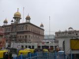 [Cliquez pour agrandir : 102 Kio] Delhi - Le temple Sikh Gurdwara Sis Ganj Sahib.