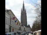 [Cliquez pour agrandir : 95 Kio] Bruges - L'église Notre-Dame : le clocher.