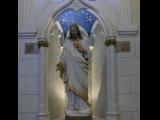 [Cliquez pour agrandir : 73 Kio] Santa Fe - The Loretto chapel: statue of the Sacred-Heart of Jesus.