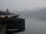 [Cliquez pour agrandir : 36 Kio] Lishui - Promenade le long de la rivière Oujiang.