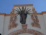 [Cliquez pour agrandir : 57 Kio] Las Cruces - Our Lady of Health's church: the front side: detail.