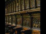 [Cliquez pour agrandir : 102 Kio] Burgos - La cathédrale : les stalles.