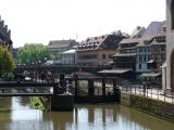 [Cliquez pour agrandir : 102 Kio] Strasbourg - Le quartier de la Petite France.