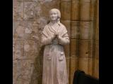 [Cliquez pour agrandir : 95 Kio] Saint-André-de-Cubzac - L'église Saint-André-du-Nom-de-Dieu : statue de Bernadette Soubirous.