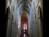 [Cliquez pour agrandir : 101 Kio] Tours - La cathédrale Saint-Gatien : la nef.