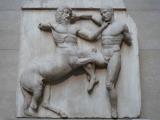[Cliquez pour agrandir : 71 Kio] London - The British Museum: fight between a Greek and a centaur.