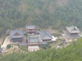 [Cliquez pour agrandir : 95 Kio] Lishui - Le parc du mont Dinghu : le temple de l'empereur jaune.