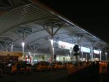 [Cliquez pour agrandir : 114 Kio] Delhi - L'aéroport international.