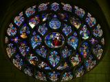 [Cliquez pour agrandir : 146 Kio] Lyon - L'église Saint-Nizier : rose représentant le couronnement de la Vierge.