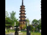 [Cliquez pour agrandir : 101 Kio] Suzhou - Les pagodes jumelles : l'une des pagodes.