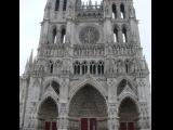 [Cliquez pour agrandir : 102 Kio] Amiens - La cathédrale : la façade.