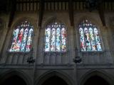 [Cliquez pour agrandir : 99 Kio] San Francisco - Saint Dominic's church: stained glass windows.