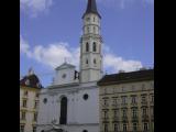 [Cliquez pour agrandir : 54 Kio] Autriche : Vienne - L'église Saint-Michel.