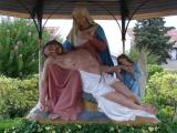 [Cliquez pour agrandir : 166 Kio] Anglet - Le couvent des Bernardines : statue de la Pietá.
