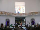 [Cliquez pour agrandir : 68 Kio] Rio de Janeiro - L'église Saint-Jude-Thaddée : la nef et le chœur.