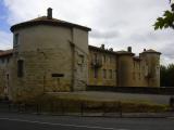 [Cliquez pour agrandir : 67 Kio] Bayonne - Le château vieux : vue générale.