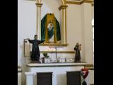 [Cliquez pour agrandir : 93 Kio] San José del Cabo - La mission San José del Cabo Añuití : statues de Saint Joseph, Saint Charbel et Saint Antoine de Padoue.