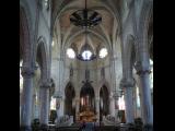 [Cliquez pour agrandir : 102 Kio] Biarritz - L'église Sainte-Eugénie : la nef.
