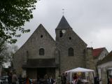 [Cliquez pour agrandir : 92 Kio] Brégy - L'église Saint-Pierre : vue générale.