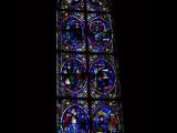 [Cliquez pour agrandir : 86 Kio] Noyon - La cathédrale : la chapelle de la Vierge : vitrail.
