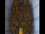 [Cliquez pour agrandir : 73 Kio] San Francisco - Our Lady of the Assumption's cathedral: low relief of the Pentecost.