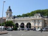 [Cliquez pour agrandir : 92 Kio] Bayonne - La gare : vue générale.