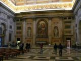 [Cliquez pour agrandir : 104 Kio] Rome - La basilique Saint-Paul-Hors-les-Murs : le transept.