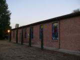 [Cliquez pour agrandir : 71 Kio] Patagonia - Santa Teresa's church: side view.