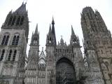 [Cliquez pour agrandir : 112 Kio] Rouen - La cathédrale Notre-Dame : la façade : vue générale.