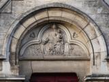 [Cliquez pour agrandir : 162 Kio] Orléans - L'église Saint-Marc : bas-relief représentant la Vierge à l'Enfant.