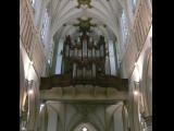 [Cliquez pour agrandir : 93 Kio] Tourcoing - L'église Saint-Christophe : l'entrée et l'orgue.