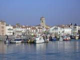 [Cliquez pour agrandir : 76 Kio] Saint-Jean-de-Luz - Le port.