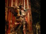 [Cliquez pour agrandir : 105 Kio] Rio de Janeiro - L'abbaye Saint-Benoît : le chœur : statue d'ange.