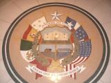 [Cliquez pour agrandir : 89 Kio] Austin - The Texas State Capitole: pavement inside the main building.
