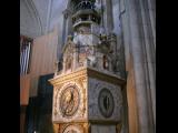 [Cliquez pour agrandir : 99 Kio] Lyon - La cathédrale Saint-Jean : l'horloge astronomique : vue générale.