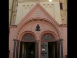 [Cliquez pour agrandir : 75 Kio] San Francisco - Saint Boniface's church: the entrance.