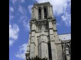 [Cliquez pour agrandir : 83 Kio] Paris - La cathédrale Notre Dame : une tour.