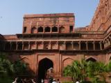 [Cliquez pour agrandir : 133 Kio] Agra - Le fort : l'Amar Singh Pol, entrée.