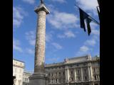 [Cliquez pour agrandir : 87 Kio] Rome - La colonne de Marc-Aurèle : vue générale.
