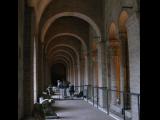 [Cliquez pour agrandir : 78 Kio] Toulouse - La basilique Saint-Sernin : le déambulatoire de l'étage.