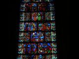 [Cliquez pour agrandir : 129 Kio] Reims - La basilique Saint-Remi : vitrail.