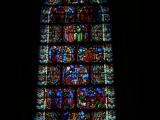 [Cliquez pour agrandir : 129 Kio] Reims - La basilique Saint-Remi : vitrail.